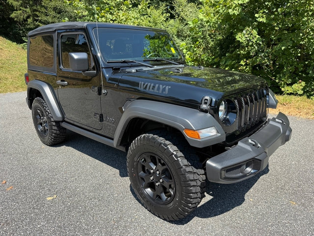 Used 2023 Jeep Wrangler Sport AWD/4WD image 4