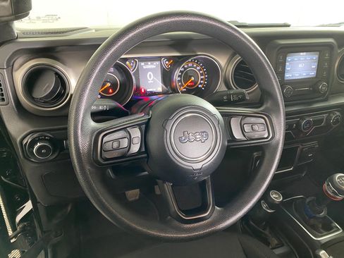 Used 2019 Jeep Wrangler Sport image 14