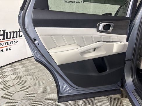 Used 2024 Kia Sorento SX image 20