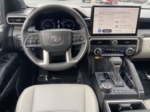 Used 2026 Toyota Tacoma Limited AWD/4WD image 17
