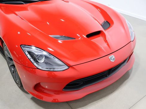 Used 2013 SRT Viper GTS w/ GTS Laguna Interior Pkg image 50