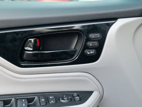 Used 2023 Honda Odyssey Elite image 18