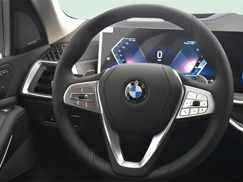 New 2026 BMW X7 xDrive40i w/ Premium Package image 21
