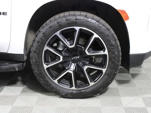 Used 2022 Chevrolet Tahoe RST w/ Luxury Package AWD/4WD image 26