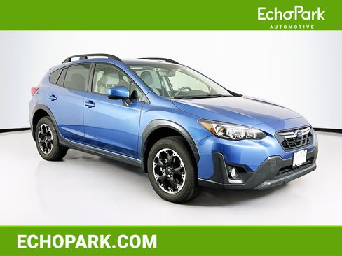 Used 2021 Subaru Crosstrek 2.0i Premium w/ Moonroof Package AWD/4WD image 1