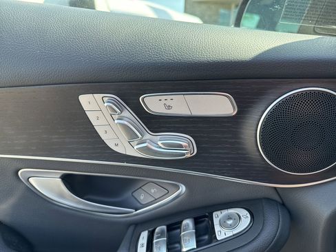 Used 2021 Mercedes-Benz GLC 300 4MATIC image 10