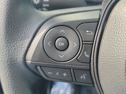 Used 2025 Toyota Corolla LE FWD image 19