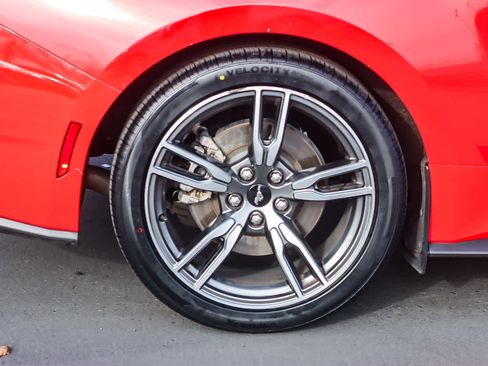 Used 2024 Ford Mustang EcoBoost image 10