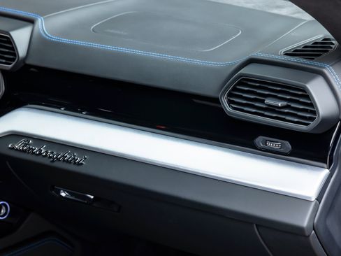 Used 2019 Lamborghini Urus image 56