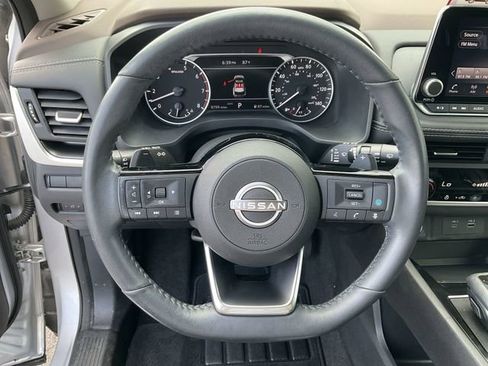 Used 2023 Nissan Rogue SV w/ SV Premium B Package AWD/4WD image 19