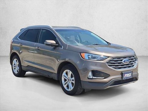 Used 2019 Ford Edge SEL FWD image 3