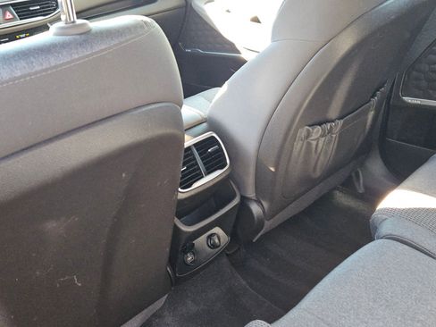 Used 2020 Hyundai Santa Fe SEL w/ Convenience Package image 20