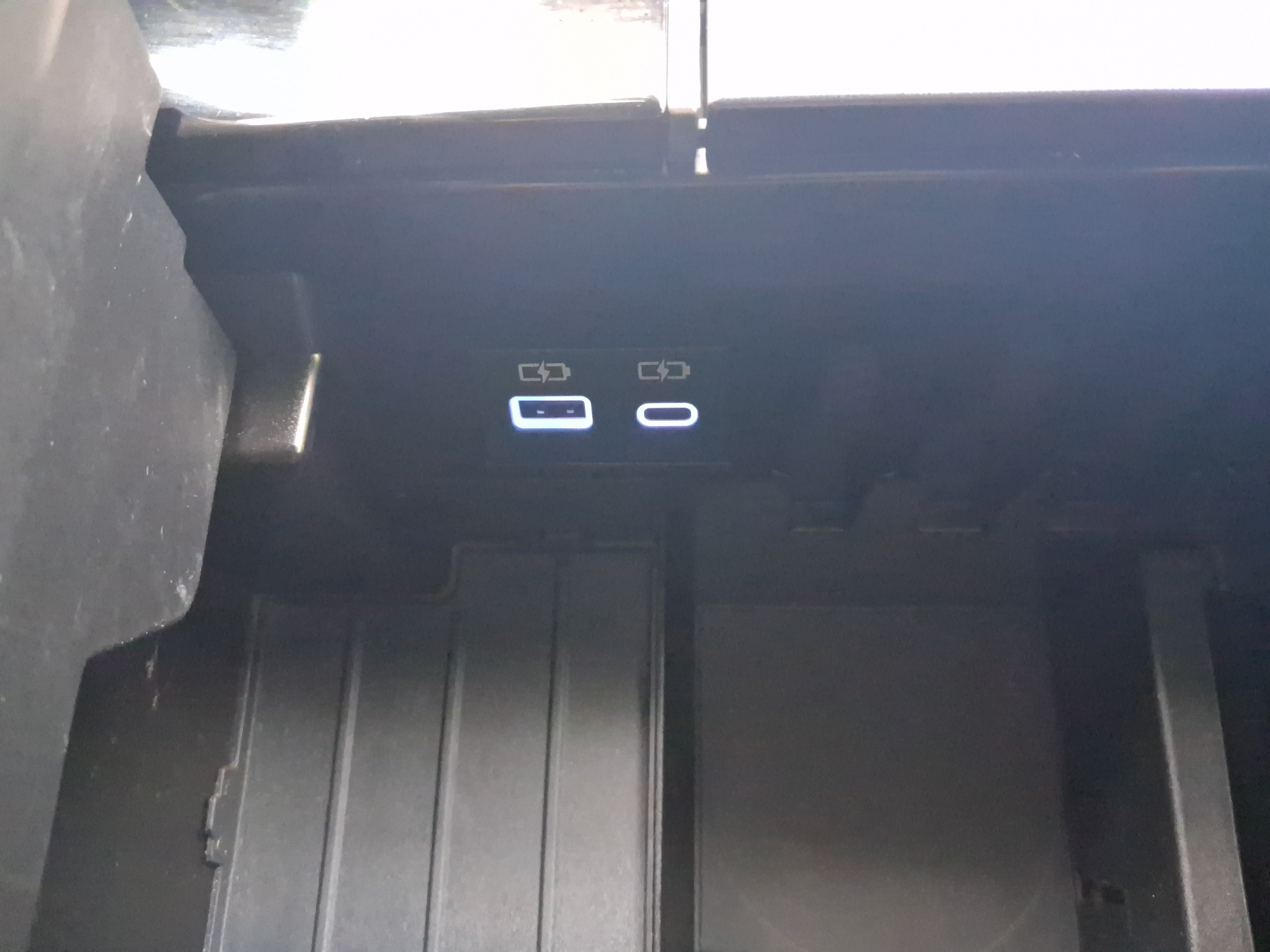 Used 2024 Toyota Sequoia Platinum RWD image 18
