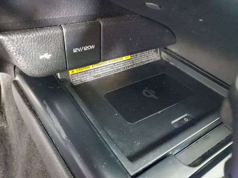 Used 2020 Toyota Camry XSE image 16