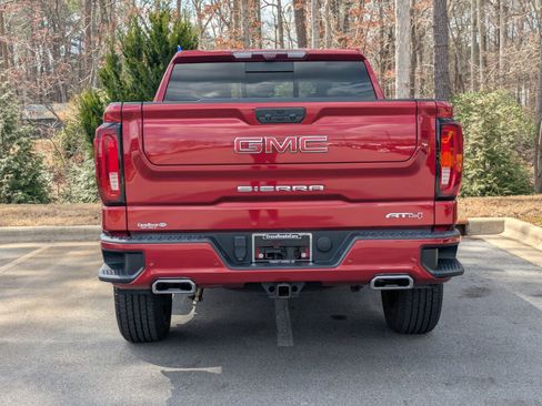 Used 2023 GMC Sierra 1500 AT4 w/ AT4 Premium Package AWD/4WD image 4