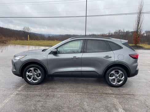Used 2025 Ford Escape ST-Line image 8