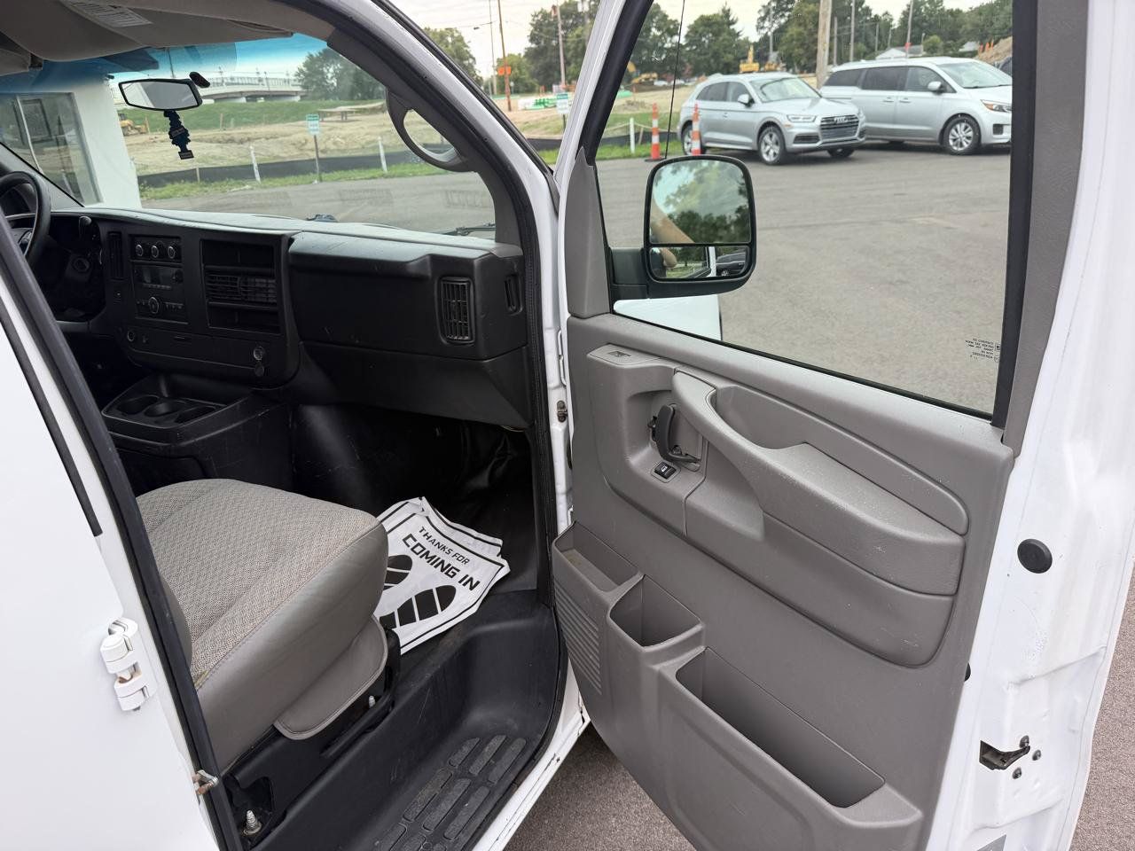 Used 2014 Chevrolet Express 1500 RWD image 23