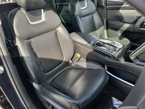 Certified 2023 Hyundai Tucson Limited w/ Cargo Package image 19