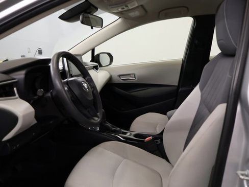 Used 2020 Toyota Corolla LE image 13