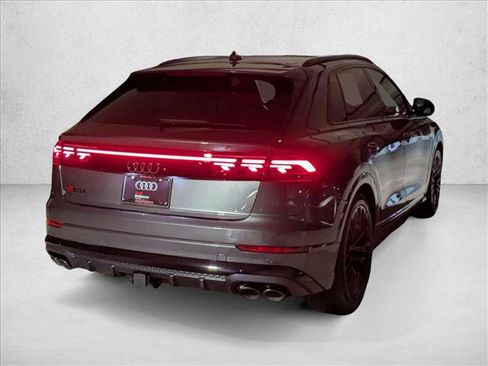 New 2026 Audi SQ8 Prestige image 2
