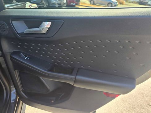 Used 2020 Ford Escape Titanium w/ Titanium Premium Package 2.0 image 13