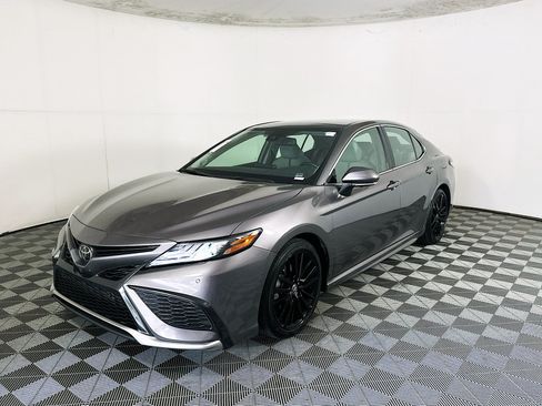 Used 2024 Toyota Camry XSE w/ Navigation Package FWD image 7