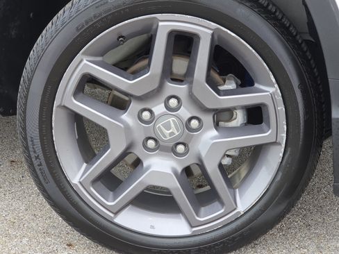 Used 2023 Honda Passport EX-L image 12