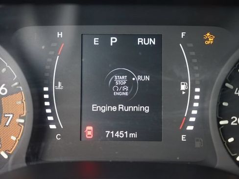 Used 2022 Jeep Compass Latitude FWD image 25
