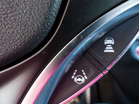 Used 2017 Acura MDX SH-AWD w/ Technology Package image 29