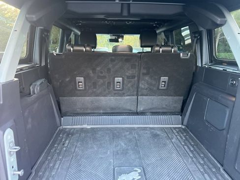 Used 2023 Ford Bronco Wildtrak image 15