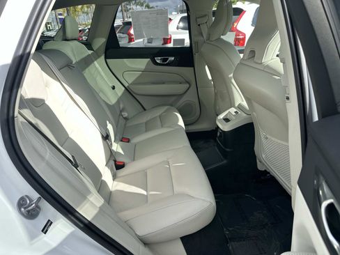 Certified 2025 Volvo XC60 T8 Plus w/ Protection Package Premier image 24