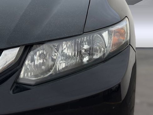 Used 2015 Honda Civic SE image 9