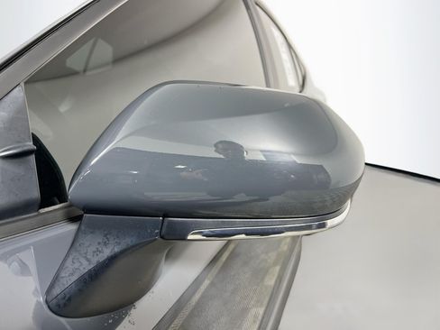 Used 2025 Toyota Camry SE FWD image 13