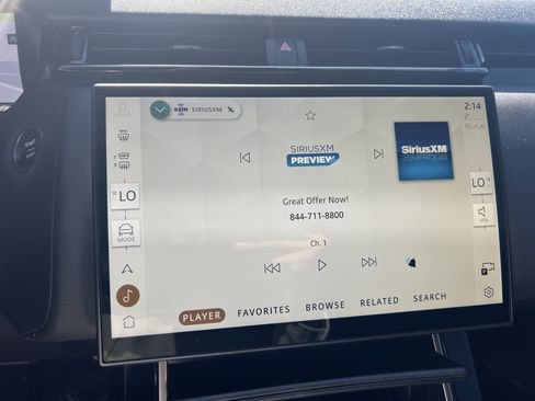 Certified 2024 Land Rover Range Rover Velar Dynamic SE image 19