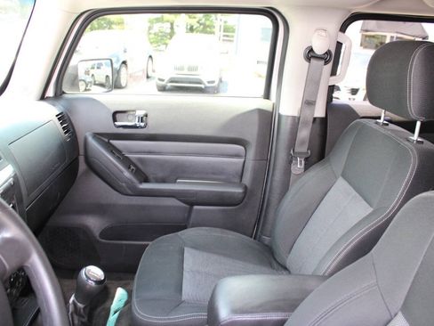 Used 2007 HUMMER H3 AWD/4WD image 14