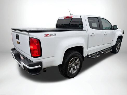 Used 2015 Chevrolet Colorado Z71 AWD/4WD image 6