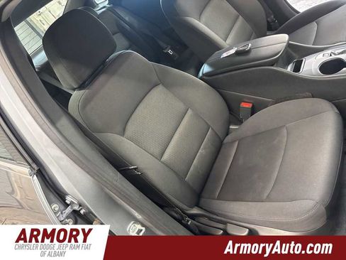 Used 2024 Chevrolet Malibu LT image 38