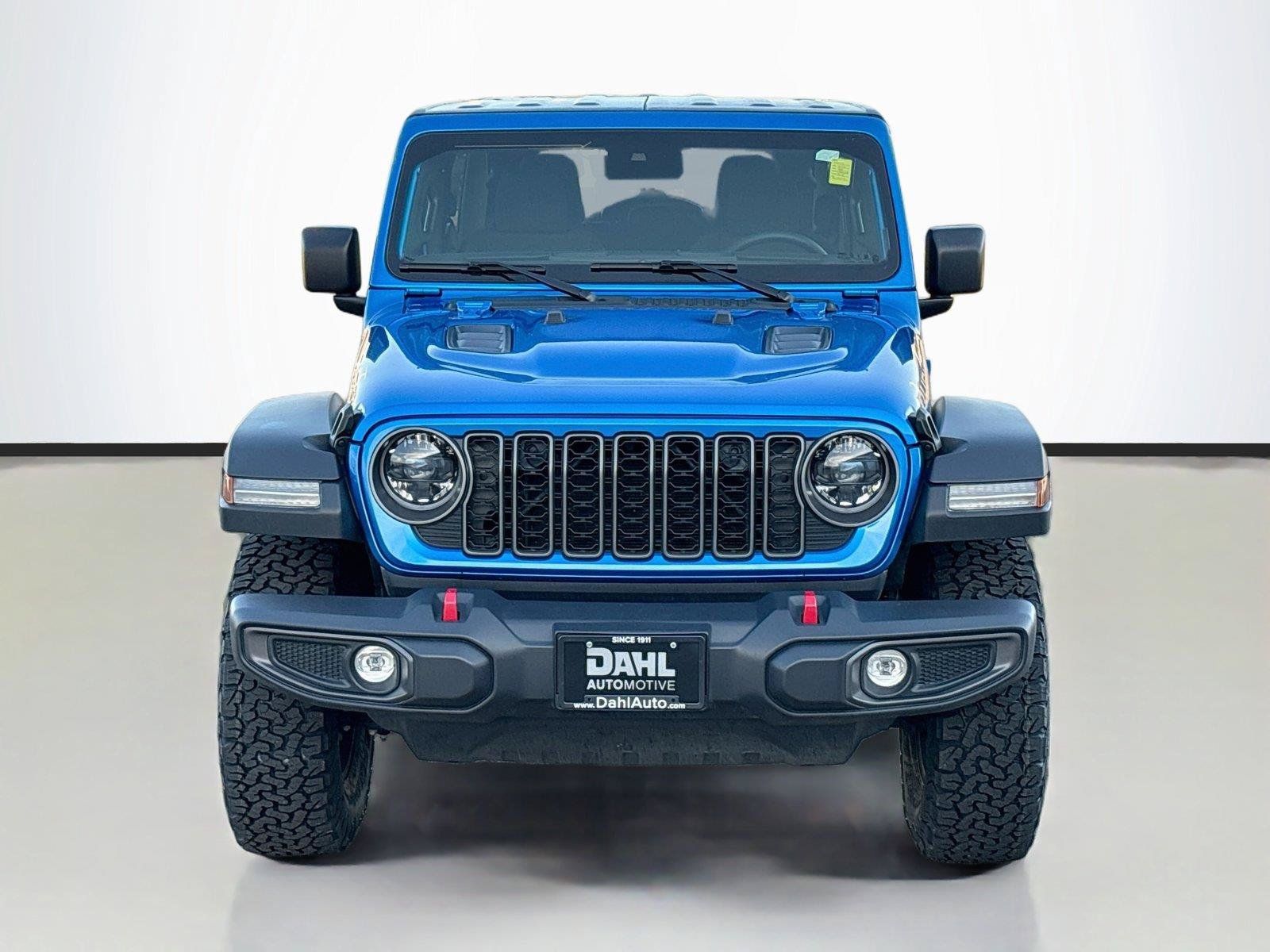 Certified 2025 Jeep Wrangler Unlimited Rubicon AWD/4WD image 3