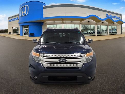 Used 2012 Ford Explorer XLT image 3