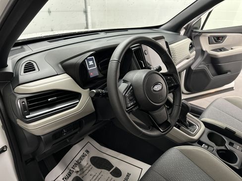 Used 2025 Subaru Forester Premium w/ Convenience Package #1 image 14