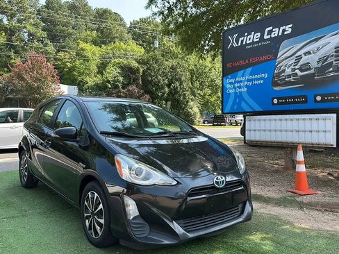 Used 2016 Toyota Prius C Two FWD image 1