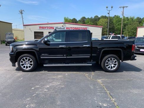 Used 2017 GMC Sierra 1500 Denali image 1