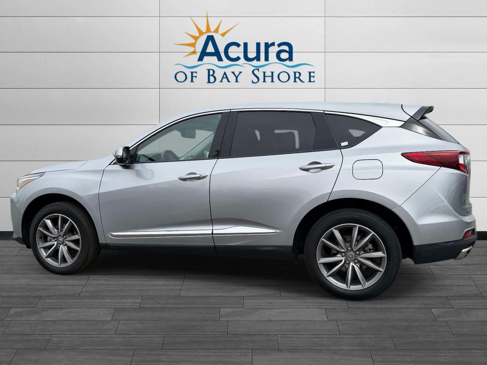 Used 2023 Acura RDX w/ Technology Package AWD/4WD image 4