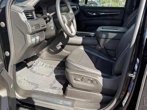Used 2023 GMC Yukon Denali image 21