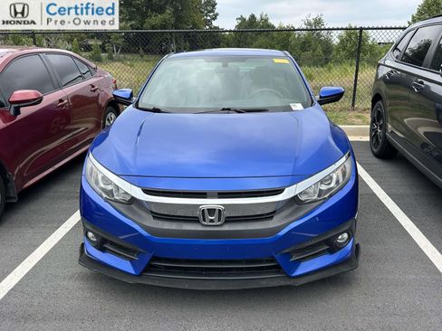 Used 2017 Honda Civic EX-T image 2