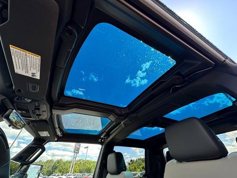 New 2026 GMC Hummer EV 4x4 Crew Cab w/ LPO, Sport Package image 23