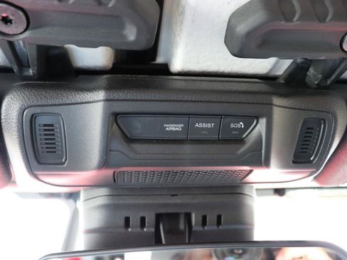 Used 2026 Jeep Wrangler Unlimited Rubicon AWD/4WD image 46