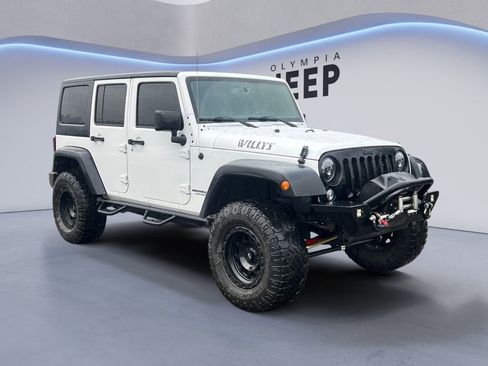 Used 2017 Jeep Wrangler Unlimited Sport image 8
