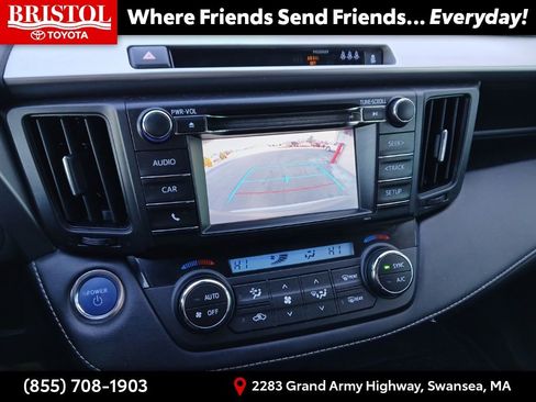 Used 2018 Toyota RAV4 LE image 20