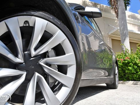 Used 2026 Tesla Model Y AWD image 32